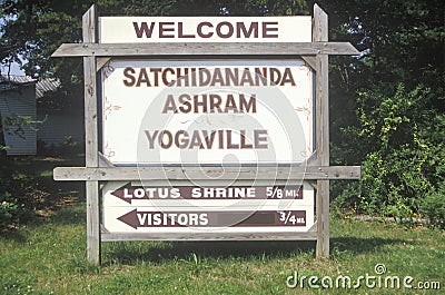 Street sign to the Satchidananda Ashram-Yogaville and Lotus Conference Center in Buckingham, Virginia Editorial Stock Photo