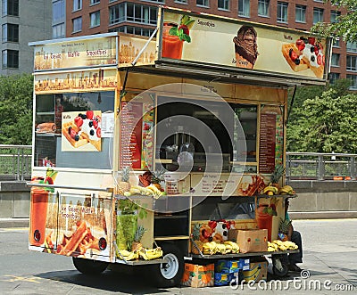 Street vendor cart in Manhattan Editorial Stock Photo