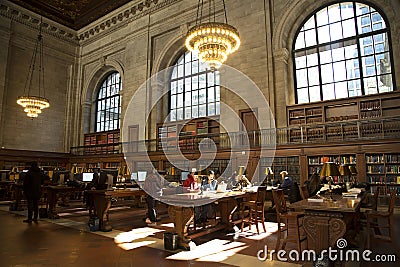 Student reading in National public librairy of New York Stock Photo