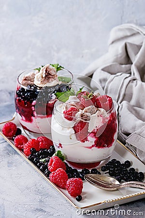 Summer dessert Eton Mess Stock Photo