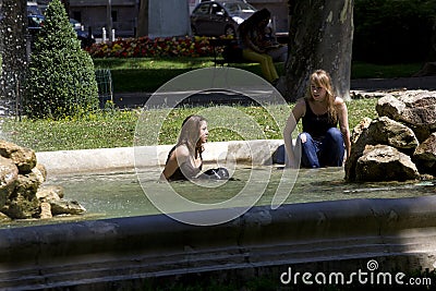 Summer heat in the city Editorial Stock Photo