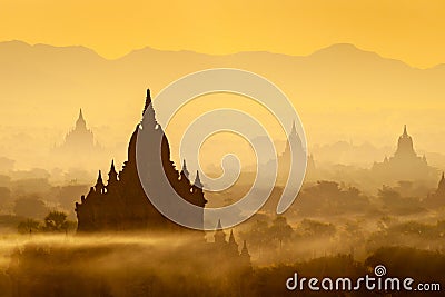 Sunrise landscape view with silhouettes of old temples, Bagan, Myanmar Burma Stock Photo