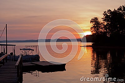 Sunrise over boat dock at Kentucky Lake Stock Photo