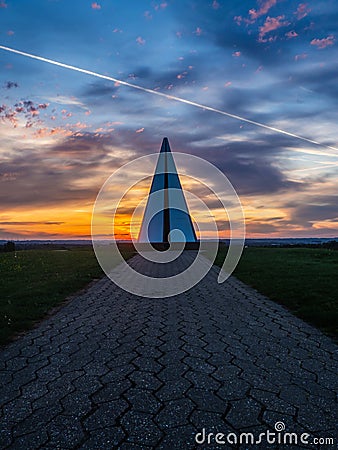 Sunrise over milton keynes campbell park light pyramid Stock Photo