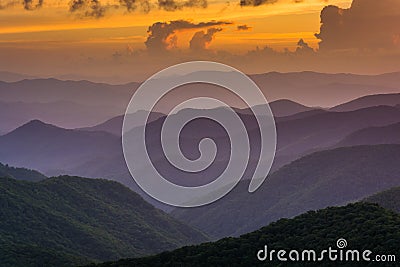 Sunset over the Appalachian Mountains from Caney Fork Overlook o Stock Photo