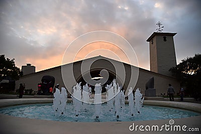 Sunset view in Napa Valley, fountain Editorial Stock Photo