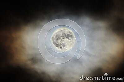 Super Moon 2016, bright, cloudy colored sky, close up Stock Photo