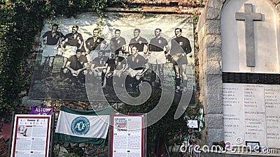 12.05.19 Superga, Turin, Italien - Memorial of Grande Torino Soccer Team, der 1949 bei dem Luftunfall in Superga ums Leben kam stock video footage 12.05.19 Superga, Turin, Italien - Memorial of Grande Torino Soccer Team, der 1949 bei dem Luftunfall in Superga ums Leben kam stock video footage