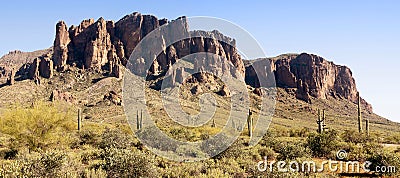 Superstition Mountains in the Arizona Desert located east of Phoenix and near Gold Canyon Stock Photo