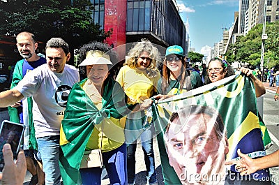 Pre-candidate doctor Nise Yamaguchi poses for photos with voters on Paulista avenue Editorial Stock Photo