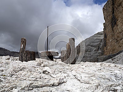 Table and chairs on top of tofane dolomites mountains panorama Stock Photo