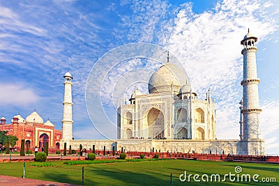 Taj Mahal Tomb and the western mosque, sunny day view, Agra, India Stock Photo