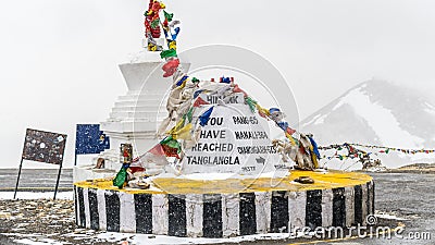 Tanglang La pass, TanglangLa pass, Ladakh Editorial Stock Photo