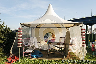 A target in a tent in an amusement park in Istanbul, Turkey Stock Photo