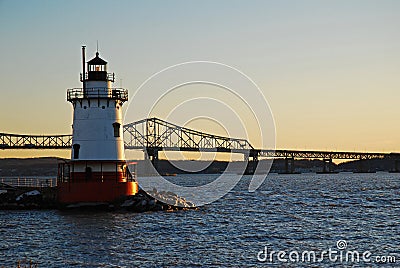 Tarrytown Lighthouse and old Tappan Zee Bridge Stock Photo