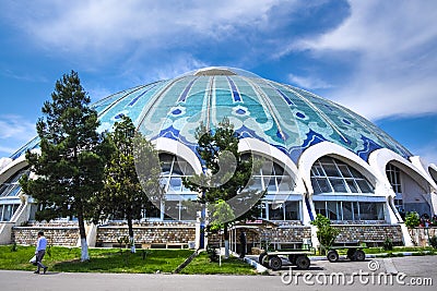 Tashkent Chorsu bazaar or Eski Juva bazaar. The word restroom written in uzbek language above the entrance Editorial Stock Photo