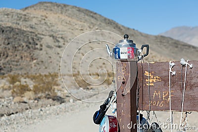 Teakettle Junction on the way to Racetrack Playa, Death Valley N Stock Photo