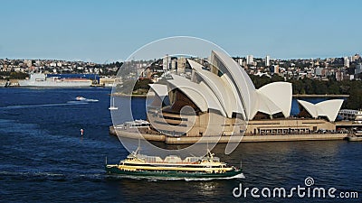 Teatro da ópera de Sydney e a balsa viril Teatro da ópera de Sydney e a balsa viril