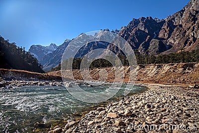 Teesta river flowing through the Yumthang Himalayan valley. Stock Photo