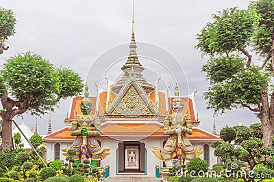 Temple thai or Wat Arun Stock Photo