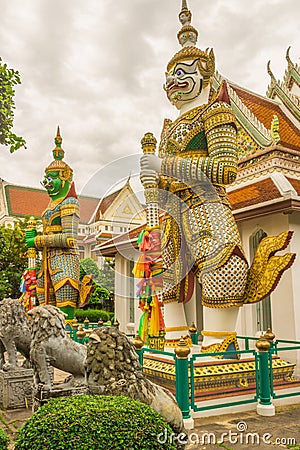 Temple thai or Wat Arun Stock Photo