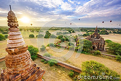 The Temples of Bagan at sunrise, Bagan, Myanmar Stock Photo