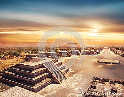 Teotihuacan, Mexico, Pyramid of the sun and the avenue of the De Stock Photo