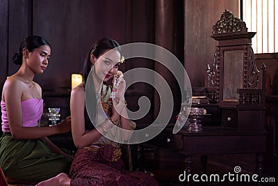 Thai women wearing traditional costumes in ancient times During the Ayutthaya period Stock Photo