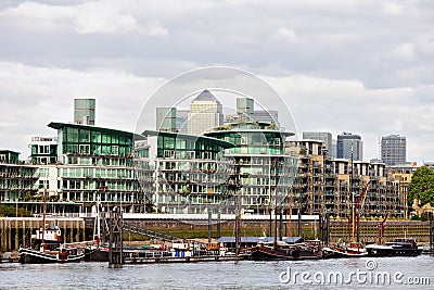 Thames riverside apartments, Wapping, London Stock Photo