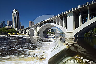 Third Avenue Bridge above Saint Anthony Falls. Minneapolis, Minnesota, USA Stock Photo