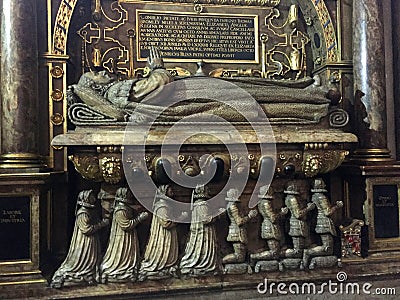 Alabaster effigy of Sir Thomas Bromley at Westminster Abbey in London, England Editorial Stock Photo