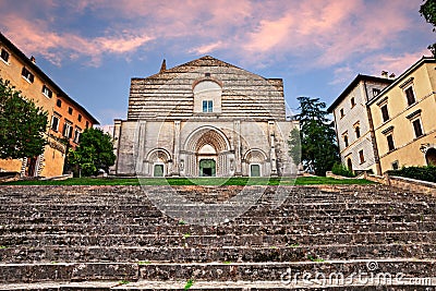 Todi, Umbria, Italy: the medieval church of San Fortunato Stock Photo