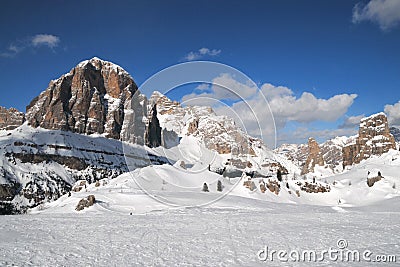 Tofane mountain group, Tofana di Mezzo, Tofana di Dentro, Tofana di Rozes, Dolomites, Cortina d`Ampezzo, Italy Stock Photo