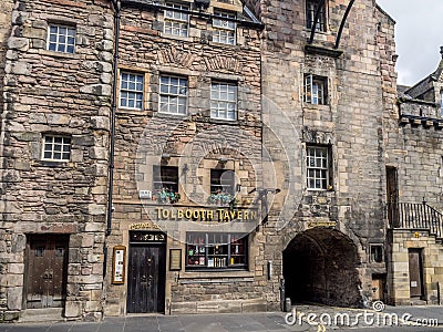 Tolbooth Tavern, Canongate Tolbooth, Edinburgh Editorial Stock Photo