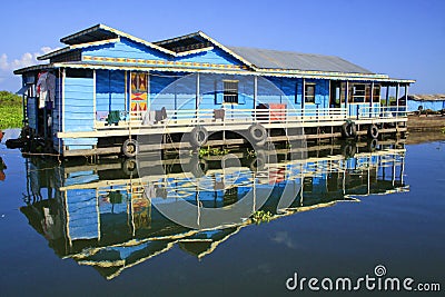 Tonle Sap, floating village Editorial Stock Photo