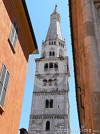 Torre Ghirlandina, Modena (Italia) Stock Photo