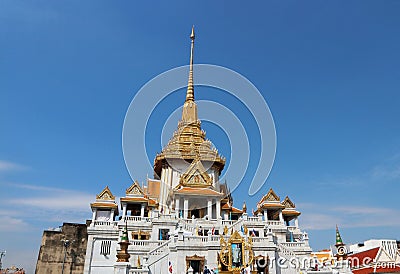 Tourists visit Bangkok temple Wat Traimit Editorial Stock Photo