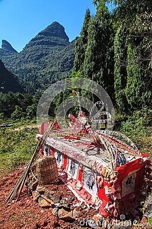 Traditional Chinese funeral in the mountains Stock Photo