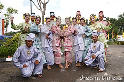 Traditional Malay Dance Group Editorial Stock Photo