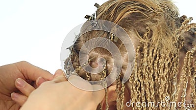 Frisuren Stockfilme 523 Frisuren Stockvideos Dreamstime