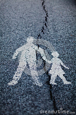 Traffic sign - crack divide relationship between parent and child Stock Photo