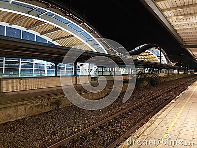 Train platforms at Mechelen trainstation Stock Photo