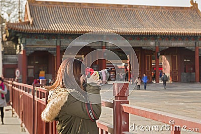 A traveling girl Editorial Stock Photo