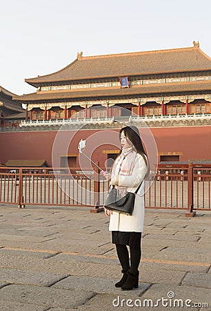 A traveling girl Editorial Stock Photo