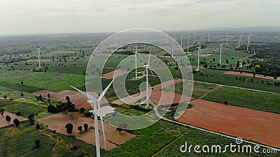Truteń strzelał widok z lotu ptaka scenicznego silnik wiatrowy dla elektrycznego pokolenia eco i czystej władzy zbiory wideo Truteń strzelał widok z lotu ptaka scenicznego silnik wiatrowy dla elektrycznego pokolenia eco i czystej władzy zbiory wideo