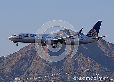 United 737-900ER Editorial Stock Photo