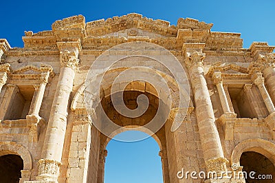 Upper fragment of the Arch of Hadrian in the ancient Roman city of Gerasa in Jerash, Jordan. Stock Photo