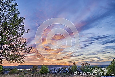 Vacker solnedgÃ¥ng frÃ¥n frÃ¥n toppen av Runsa fornborg Stock Photo