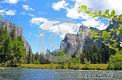 Valley view of Bridalveil fall and El Capitan rock, Yosemite, Yosemite National Park Stock Photo