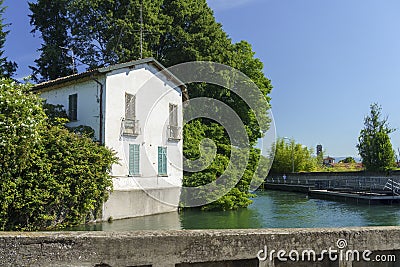 Old house along the Martesana cycleway at Vaprio Stock Photo